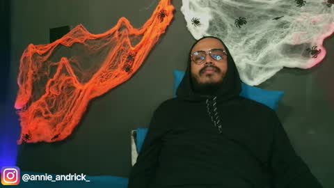 Annie Andrick online show from 10/23/25, 02:05