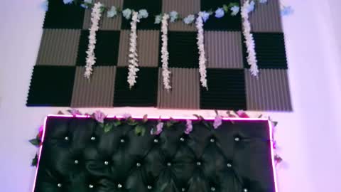 Annie Andrick online show from 03/20/26, 11:04