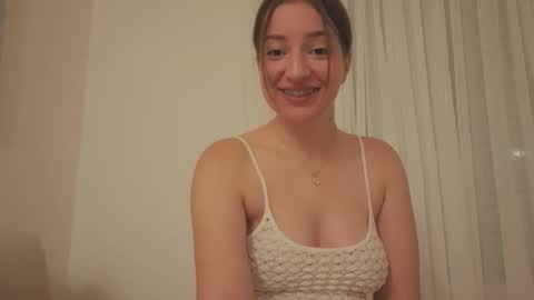 Snapshot of _annieone chatting on 10/13/25, 06:08 Anna online show from 10/13/25, 06:08