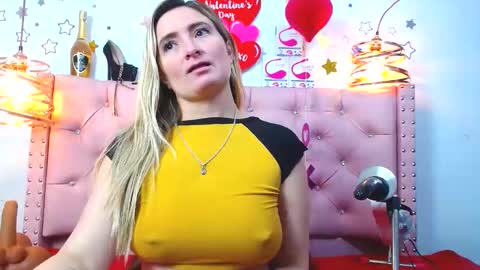 _antonella_11 online show from 03/04/25, 02:17