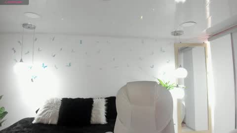 antonnela online show from 04/06/26, 02:40