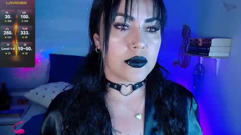 Snapshot of _any_ducan_ chatting on 04/21/26, 03:13 Angie online show from 04/21/26, 03:13