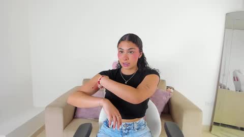    online show from 03/04/25, 01:06