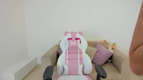    online show from 03/07/25, 04:22