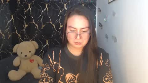 arah online show from 10/31/25, 11:11