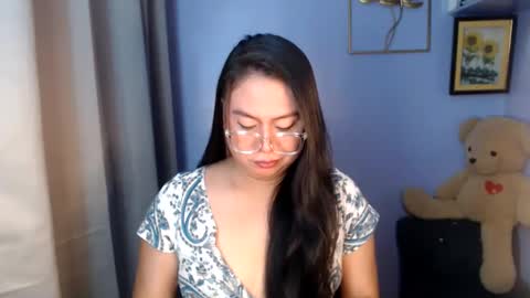 Snapshot of _arah chatting on 05/25/26, 01:00 arah online show from 05/25/26, 01:00