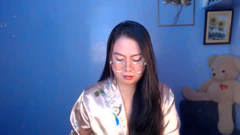 Snapshot of _arah chatting on 05/27/26, 01:13 arah online show from 05/27/26, 01:13