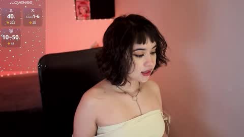 Snapshot of _ariiaa_ chatting on 10/09/25, 12:08 Aria online show from 10/09/25, 12:08