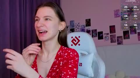 _ash_leyy_ online show from 04/03/26, 01:25