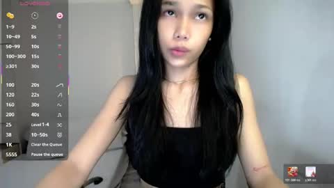 Snapshot of _ashhyy chatting on 06/19/26, 04:00 ashley online show from 06/19/26, 04:00