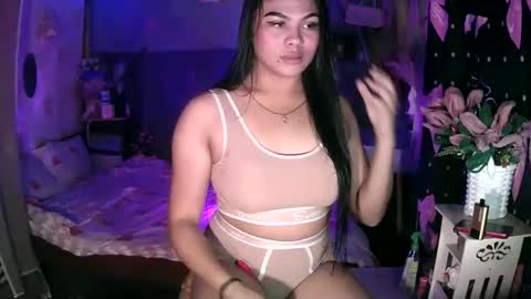 _asianslutyymikha_ online show from 04/08/26, 10:15