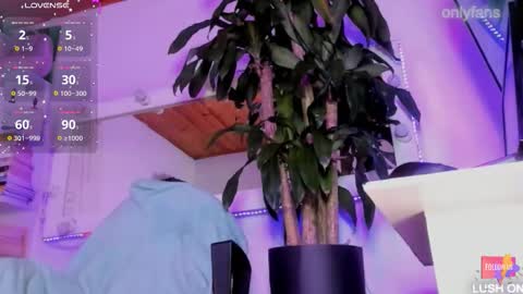 Snapshot of _asscutebig_ chatting on 10/07/25, 05:48 fer online show from 10/07/25, 05:48