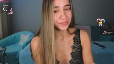 _aura_18 online show from 04/21/26, 02:51