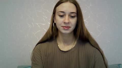 Snapshot of _aurora_sweet chatting on 10/04/25, 08:34 _aurora_sweet online show from 10/04/25, 08:34