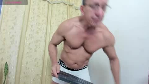 Snapshot of _axelking1_ chatting on 05/21/26, 11:39 Axel online show from 05/21/26, 11:39