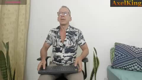 Axel online show from 07/16/26, 11:38