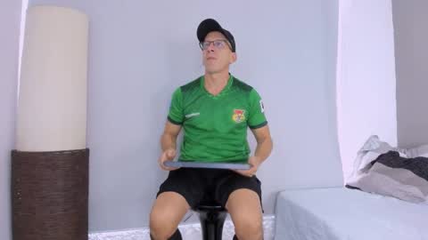 _axelking_ online show from 11/18/25, 11:36