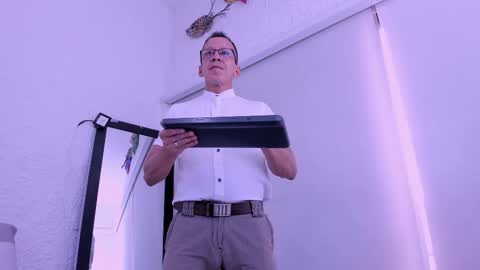 _axelking_ online show from 03/03/26, 11:49