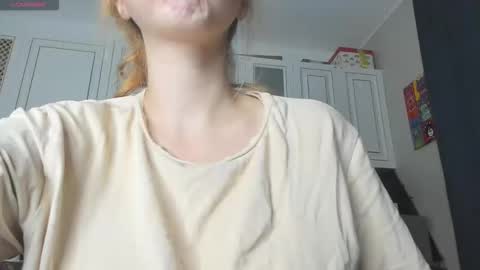 Olivia online show from 10/21/25, 08:20