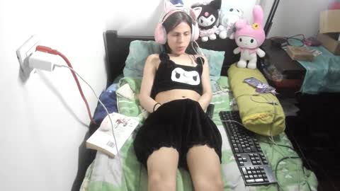 _baby_vi online show from 11/07/25, 02:33