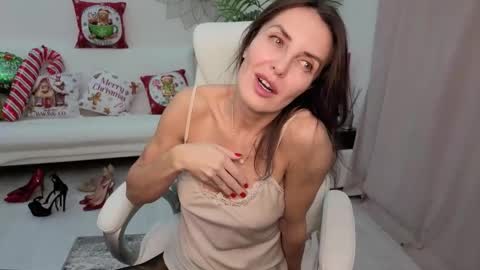 Beylly online show from 12/03/25, 04:27