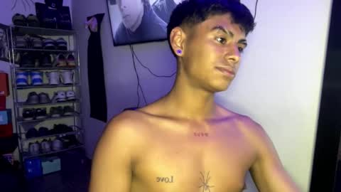 Snapshot of _billowy_ chatting on 11/14/25, 04:33 _billowy_ online show from 11/14/25, 04:33