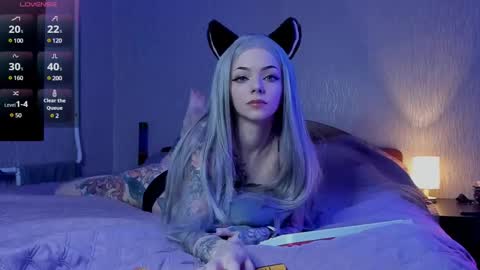 Snapshot of _black_fox__ chatting on 02/28/25, 11:23 Olivia Subscribe to my Fansly -   online show from 02/28/25, 11:23