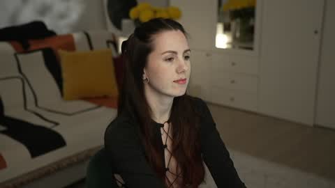 Lili online show from 09/20/25, 11:44