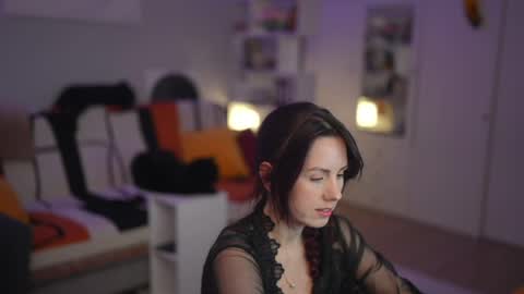 Lili online show from 04/20/26, 09:23