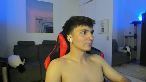 B L A K E online show from 01/21/25, 08:08