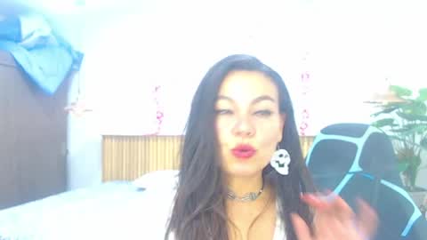Snapshot of _bonnie__and_clyde chatting on 04/16/26, 07:47 _bonnie__and_clyde online show from 04/16/26, 07:47