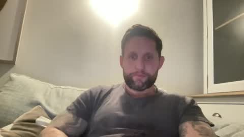 Snapshot of _british_hung_ chatting on 09/26/25, 07:51 UK BigThick Cock online show from 09/26/25, 07:51