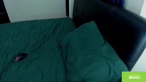 Snapshot of _broken_47 chatting on 02/12/25, 10:03 FELIPE CAMACHO    dont forget to support me with a little hand up online show from 02/12/25, 10:03