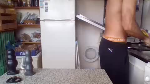 Snapshot of _bubble_buttfunxxx chatting on 12/20/24, 11:10 _bubble_buttfunxxx online show from 12/20/24, 11:10