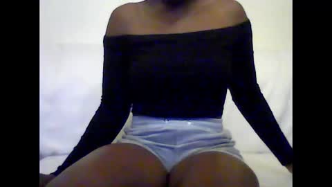 Snapshot of _bunny_b chatting on 11/09/25, 05:33 I will be back soon online show from 11/09/25, 05:33