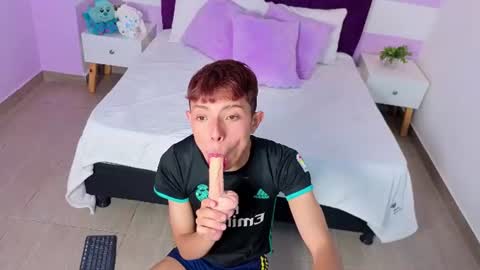 Snapshot of _camilo_ortiz chatting on 06/20/26, 04:21 camilo online show from 06/20/26, 04:21