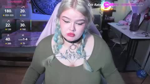 _candym1lky_ online show from 02/13/26, 07:59