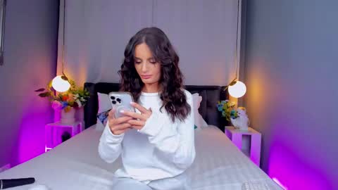 _carlawhite_ online show from 10/02/25, 03:46