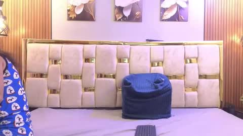 Caroline online show from 04/08/26, 10:26