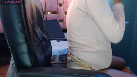 Caroline online show from 04/18/26, 10:30