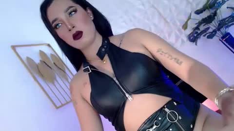 Snapshot of _caroline69 chatting on 09/21/25, 06:48 Caroline online show from 09/21/25, 06:48