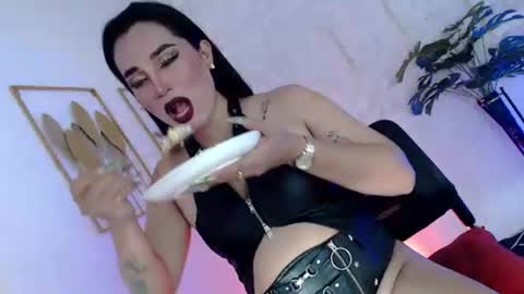 Snapshot of _caroline69 chatting on 09/28/25, 05:57 Caroline online show from 09/28/25, 05:57