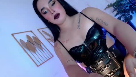 Snapshot of _caroline69 chatting on 10/14/25, 06:03 Caroline online show from 10/14/25, 06:03