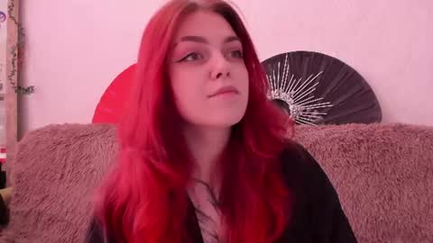 Snapshot of _caroline_coy chatting on 07/16/26, 10:54 Caroline online show from 07/16/26, 10:54