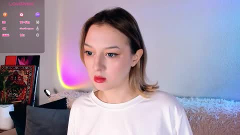 Christina Chris online show from 11/25/25, 07:41