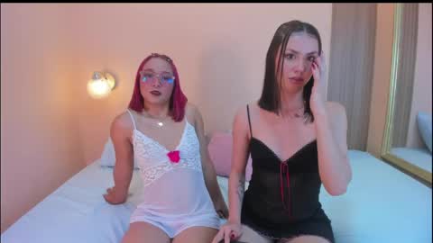Snapshot of _celestee_1 chatting on 04/30/26, 03:13 Celeste online show from 04/30/26, 03:13