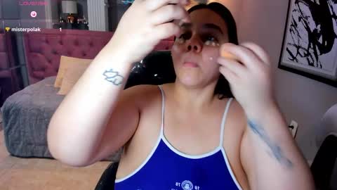 Snapshot of _chelsea_24 chatting on 12/18/25, 06:52 _chelsea_24 online show from 12/18/25, 06:52