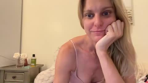 Chelsea xo online show from 02/27/25, 04:09