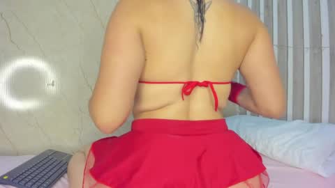 Chloe Collins online show from 05/25/26, 11:49