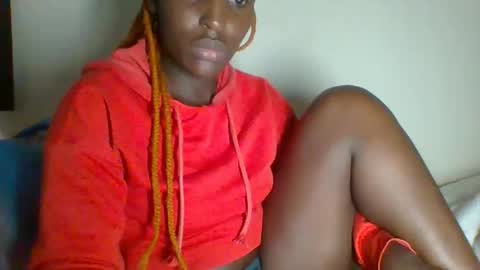 clara online show from 01/13/25, 01:39